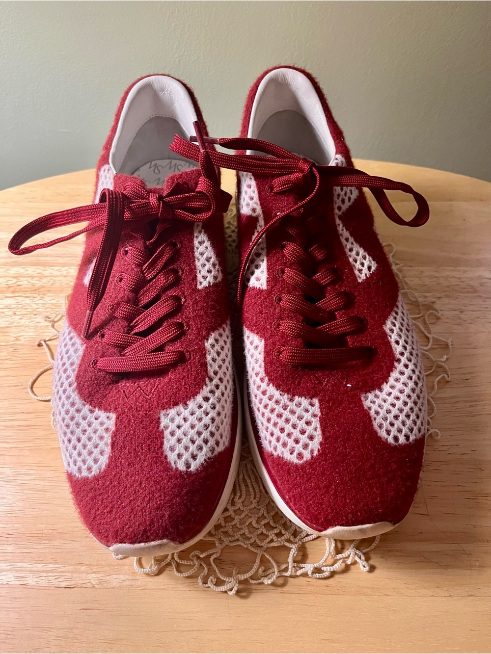 Stuart Weitzman Hartlee Sneaker Size 8.5